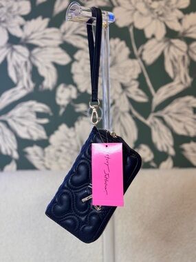 Betsey Johnson Black Quilted Heart Wristlet with Pink Tag NWT